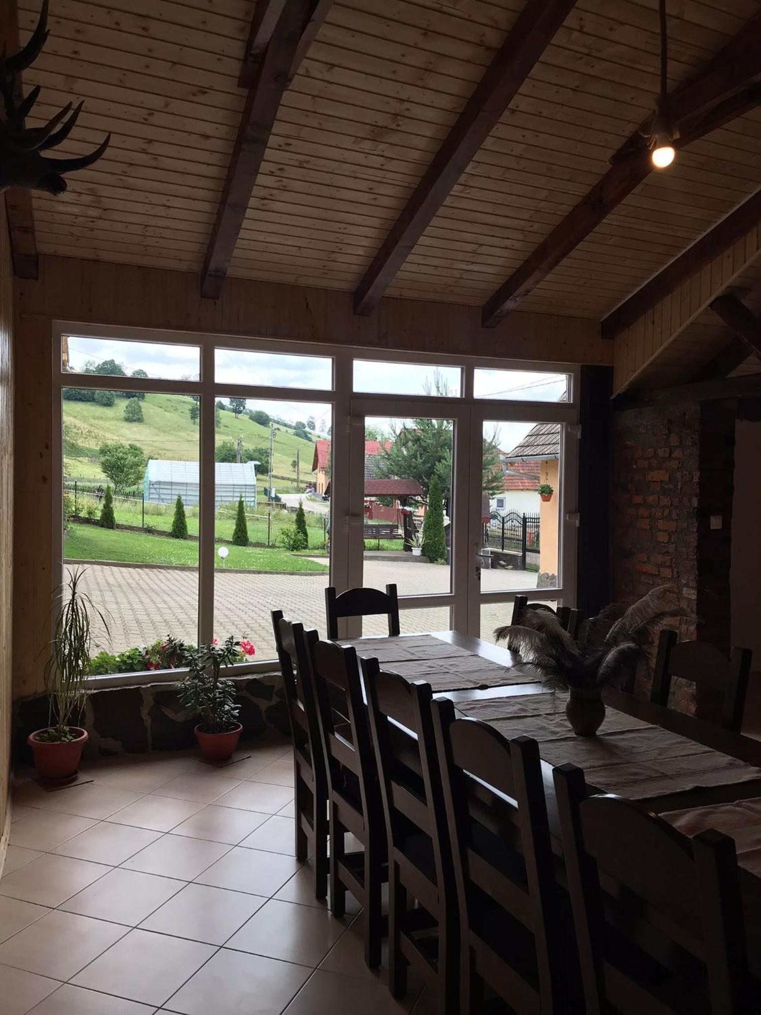 דירות Întorsura Buzăului Casa Asined מראה חיצוני תמונה
