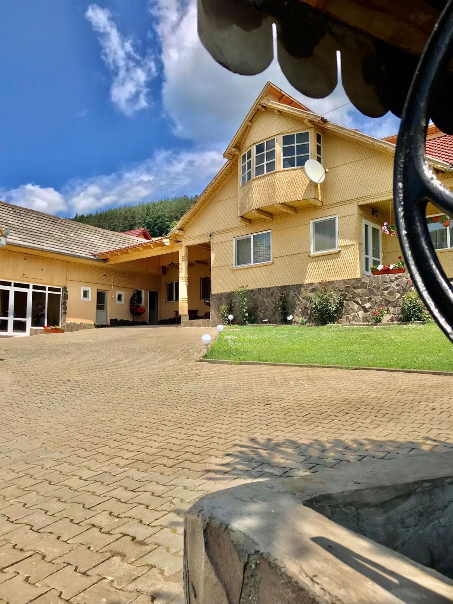 דירות Întorsura Buzăului Casa Asined מראה חיצוני תמונה